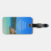 Prachtig tropisch Zee met rotskoverkusten Bagagelabel (Achterkant horizontaal)