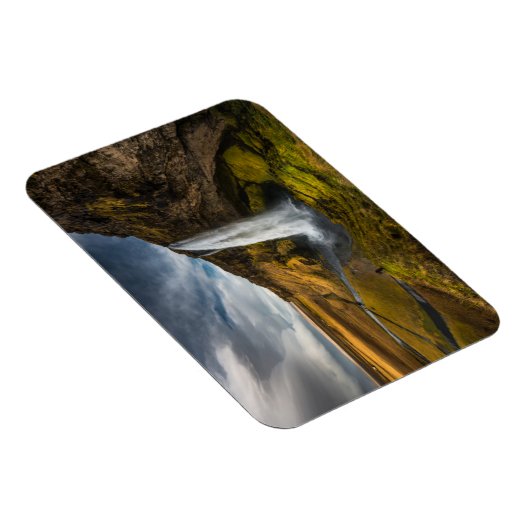 Prachtig Uitzicht van het landschap van Seljalands Magneet (Rechterzijde)