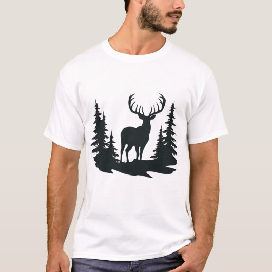 Prachtige Buck Tussen Pine Trees T-shirt (Voorkant)