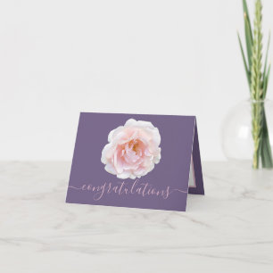 Prachtige roze roos Paarse achtergrond Gefelicitee Kaart