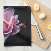 Prachtige roze roze op zwart. theedoek (Quarter Fold)