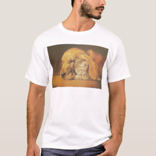 Prachtige verbazingwekkende kat en hond knuffelen  t-shirt