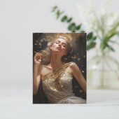 Prachtige vrouw met gouden glitter achtergrond briefkaart (Staand voorkant)
