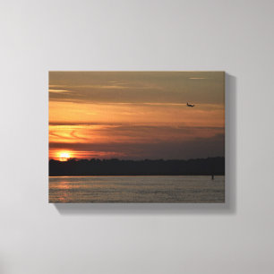 Prachtige zonsondergang over de rivier canvas afdruk