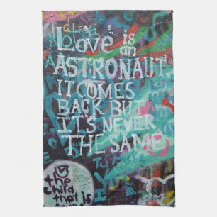 Prague Graffiti Theedoek