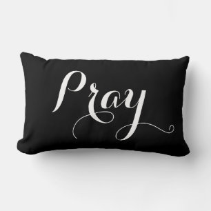 PRAY in scriptletters Kussen