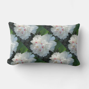Precious Peony Lumbar Pillow Kussen