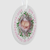 Premier Noël en tant que grands-parents portant un (devant)