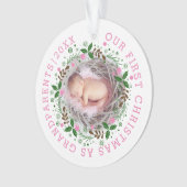 Premier Noël en tant que grands-parents portant un (devant)