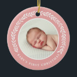Premier ornement photo de Noël du bébé | Pêche<br><div class="desc">Créez un garde spécial pour le tout premier Noël de bébé avec cet ornement photo élégant en pêche légère et blanc! Modèles texte au verso pour le nom et l'année.</div>