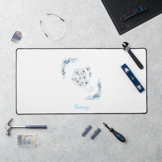 Premier "Q" Monogramme bleu Calme Floral (Poste de travail)