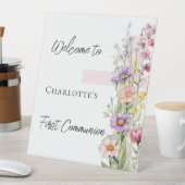 Premier signe de bienvenue des fleurs roses de la  (In SItu)