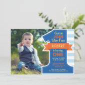 Première fête d'anniversaire Blue Boy Invitation (Debout devant)