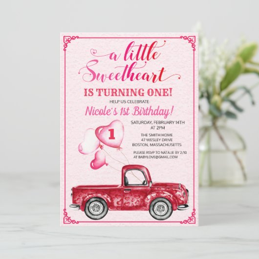 Première Invitation de Balloon Coeurs Anniversaire (Debout devant)