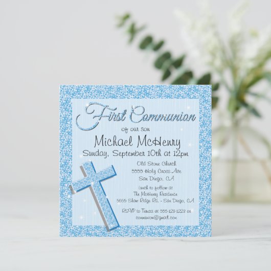 Première invitation de communion de bleu éclatant (Debout devant)