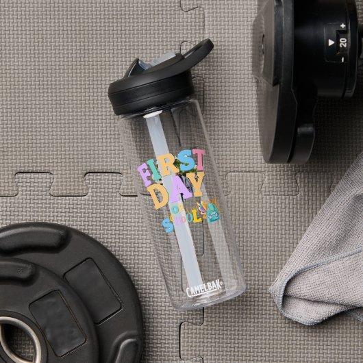 Première journée Bouteille d'eau de l'école avec n (Salle de sport (pivotée))