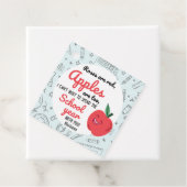 Première journée de l'école étiquette cadeau pomme (En situation)