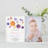 Première visite autour du soleil Invitation d'anni (Debout devant)