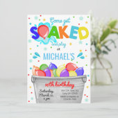 Prenez trempette, ballons d'eau garçon invitation  (Debout devant)