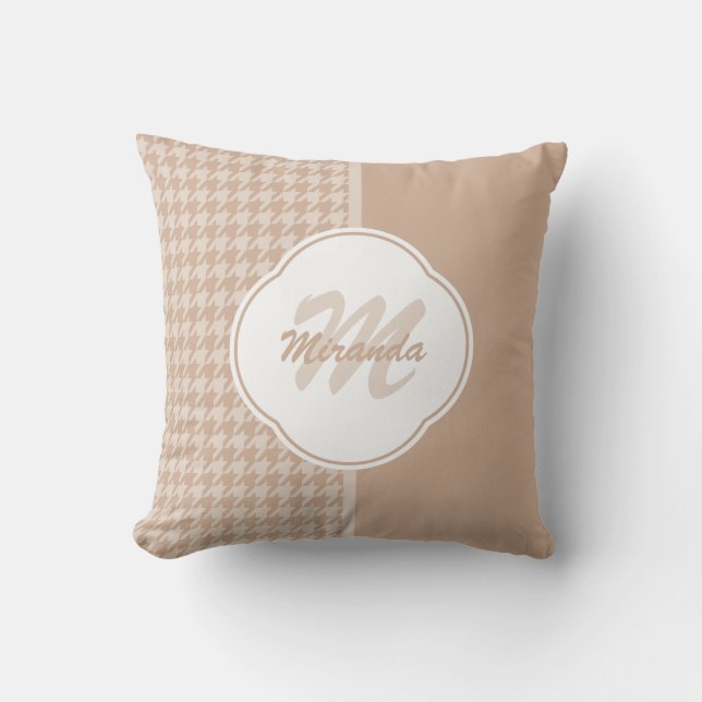 Preppy Beige en Tan Houndstooth Monogram en naam Kussen (Voorkant)