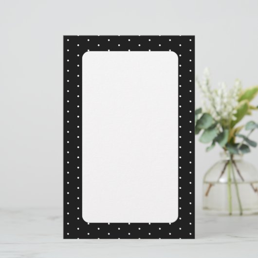 Preppy Black en White Tiny Polka Dots Pattern Briefpapier (Staand voorkant)