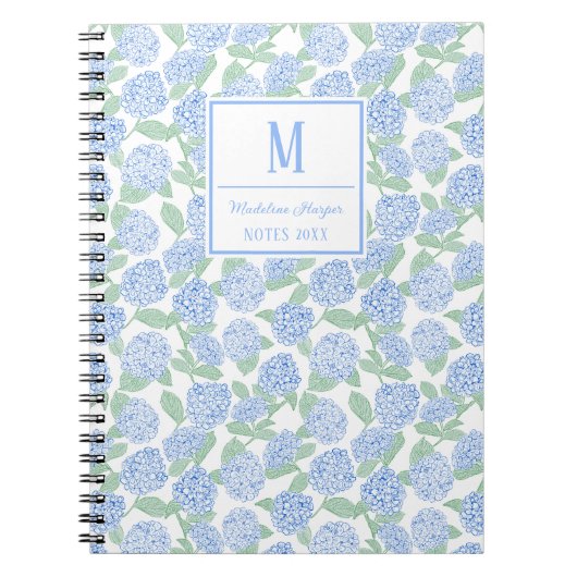 Preppy Blauw en Groene Hortensia Monogram Notitieboek (Voorkant)