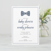 Preppy Gingham Bow Stropdas Baby Boy Uitnodiging (Staand voorkant)