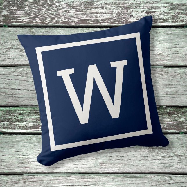 Preppy Grafische Rand Monogram Kussen (Creator heeft geüpload)