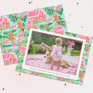 Preppy Pink Gingerbread Village Kerstfoto Feestdagenkaart