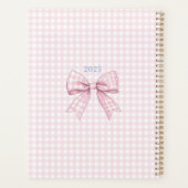 Preppy Pink Gingham Grandmillennial Planner (Achterkant)