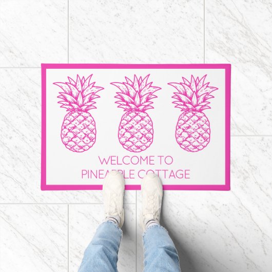 Preppy Roze Tropische Ananas Gepersonaliseerd Deurmat (Binnen)