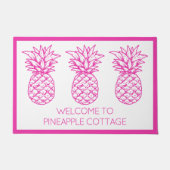 Preppy Roze Tropische Ananas Gepersonaliseerd Deurmat (Voorkant)