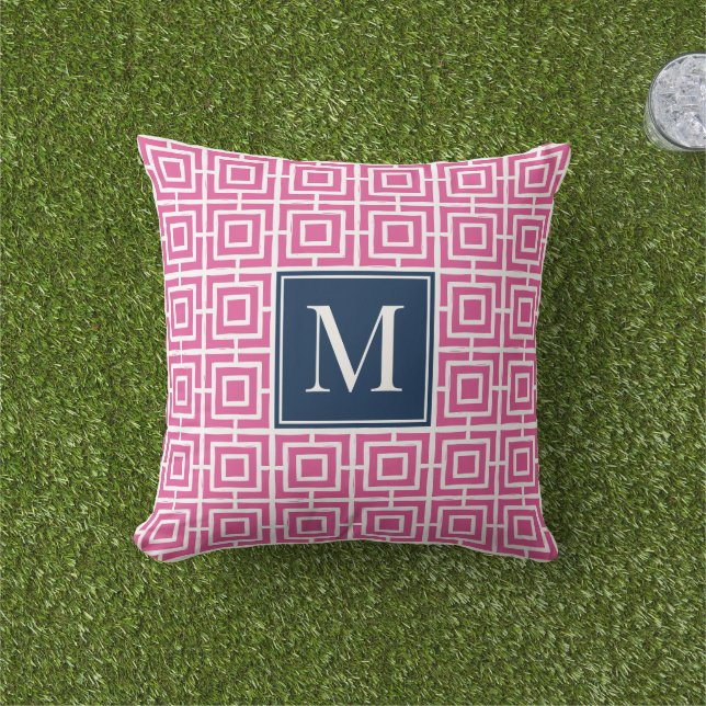 Preppy Square Lattice Monogram – Hot Pink & Navy Buitenkussen (Gras)
