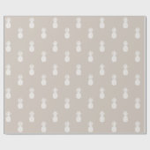 Preppy Witte Ananas op Beige Cadeaupapier (Vlak)