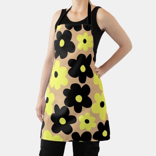 Preppy Yellow Black Hippie Flower Pattern Schort (Insitu)