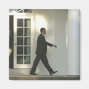 President Barack in diepe gedachten terwijl hij lo Magneet