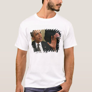 President Barack Obama spreekt met de pers T-shirt