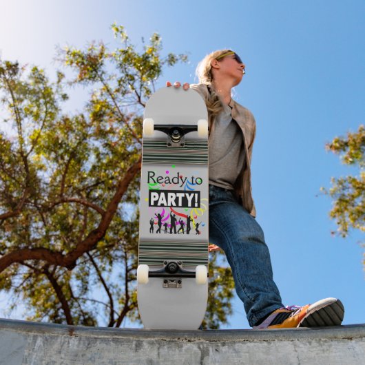 Prêt À Faire La Fête Du Skateboard (Extérieur 1)