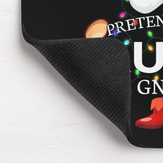 Pretend I'm The Queen Gnome Christmas Matching Muismat (Hoek)