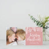 Prettig kerstfeest in roze feestdagenkaart (Staand voorkant)