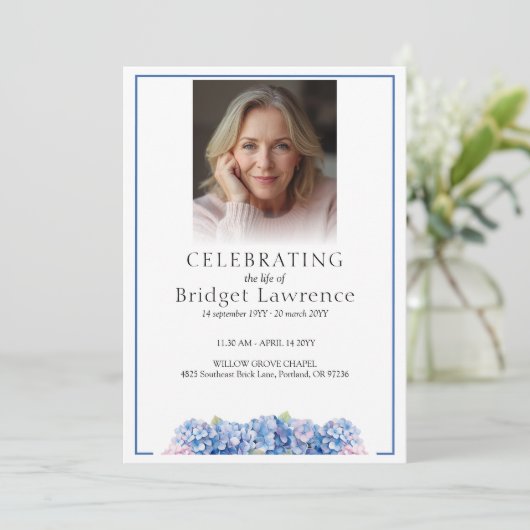 Pretty Blue Hydrangea Celebrating Life - Funeral Programma (Staand voorkant)