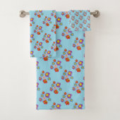 Pretty Blue Ladybug and Flowers Pattern Bad Handdoek (Insitu)