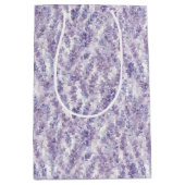 Pretty Lavender Flowers Bridal Shower   Medium Cadeauzakje (Voorkant)