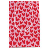 Pretty Love Heart Pattern Pink Red Valentine Medium Cadeauzakje (Voorkant)