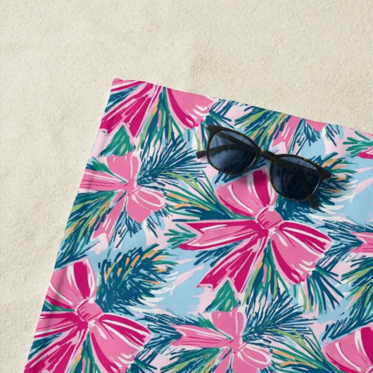 Pretty Pink Coquette Bow And Tree Sprig Pattern Strandlaken (In situ)