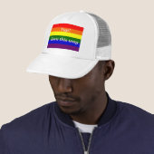 Pride Casquette - Arc en arc-en-ciel avec une décl (En situation)
