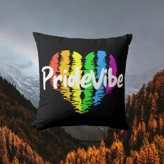 PrideVibe Logo Rainbow Heart Kussen (Creator heeft geüpload)