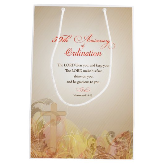 Priest, 50ste Jubileum van Ordination Blessing Medium Cadeauzakje (Achterkant)