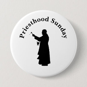 Priesthood Sunday Button van Priest met Heilig Wat