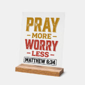 Priez Plus Inquiétez Moins Matthew 6_34 Conception (Angle)